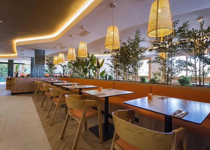 Radisson & Residences Tenerife - Adults Only Hotell 5*