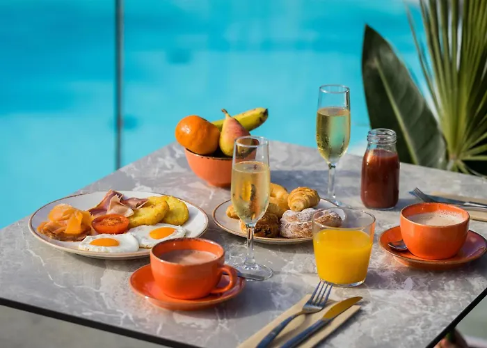 מלון Radisson & Residences Tenerife - Adults Only 5*