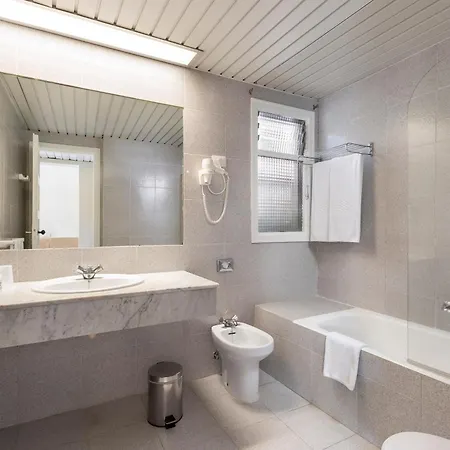Parque San Antonio Hotel 4*