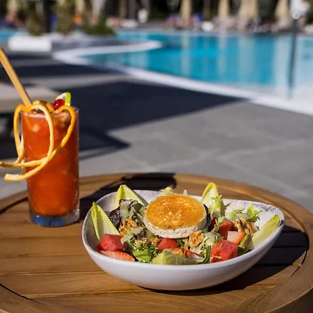 Radisson & Residences Tenerife - Adults Only 5* 拉克鲁斯