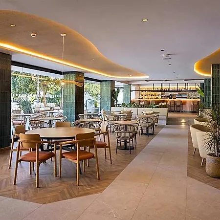 فندق Radisson & Residences Tenerife - Adults Only 5*