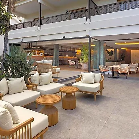 Radisson & Residences Tenerife - Adults Only فندق بويرتو ذي لا كروز