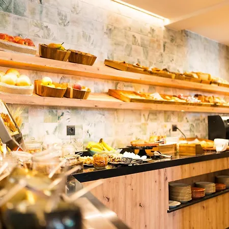 酒店 Radisson & Residences Tenerife - Adults Only 5*