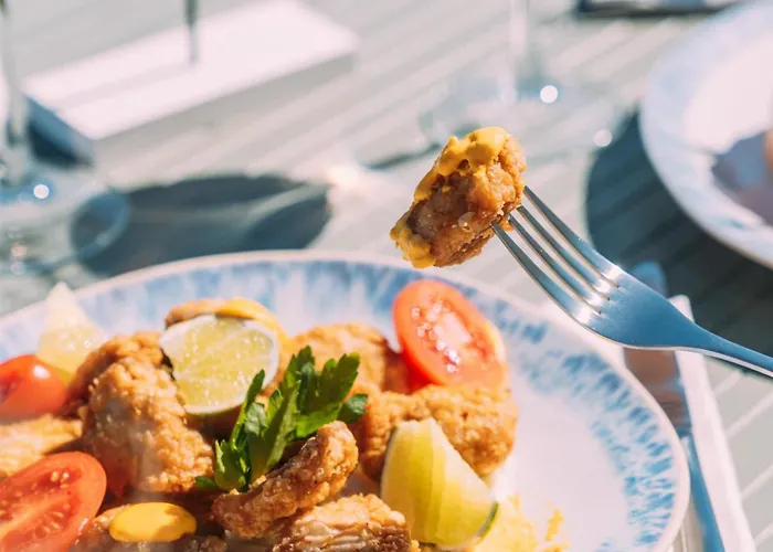 Radisson & Residences Tenerife - Adults Only מלון