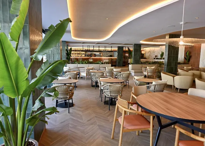 فندق Radisson & Residences Tenerife - Adults Only بويرتو ذي لا كروز