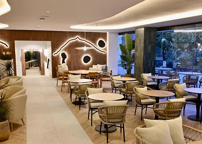 فندق Radisson & Residences Tenerife - Adults Only بويرتو ذي لا كروز
