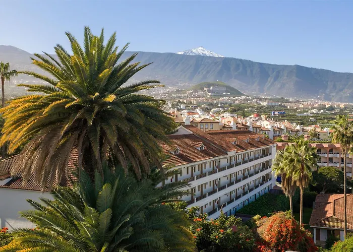 Radisson & Residences Tenerife - Adults Only מלון