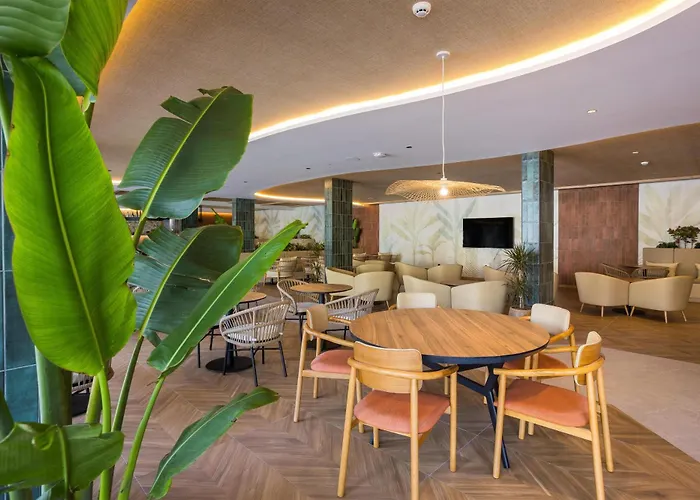 Отель Radisson & Residences Tenerife - Adults Only