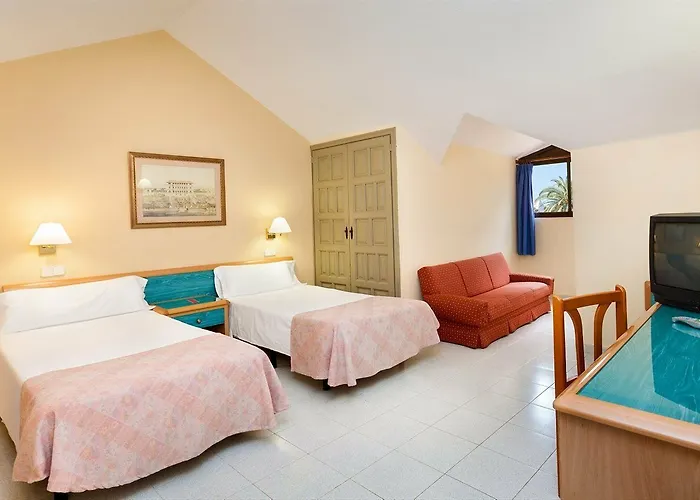 Radisson & Residences Tenerife - Adults Only فندق بويرتو ذي لا كروز